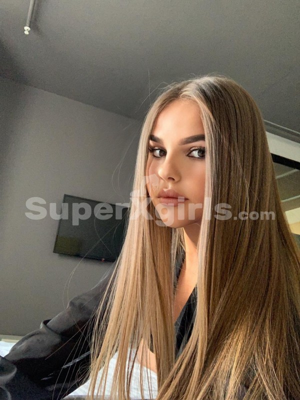 Darina مرافقة دبي