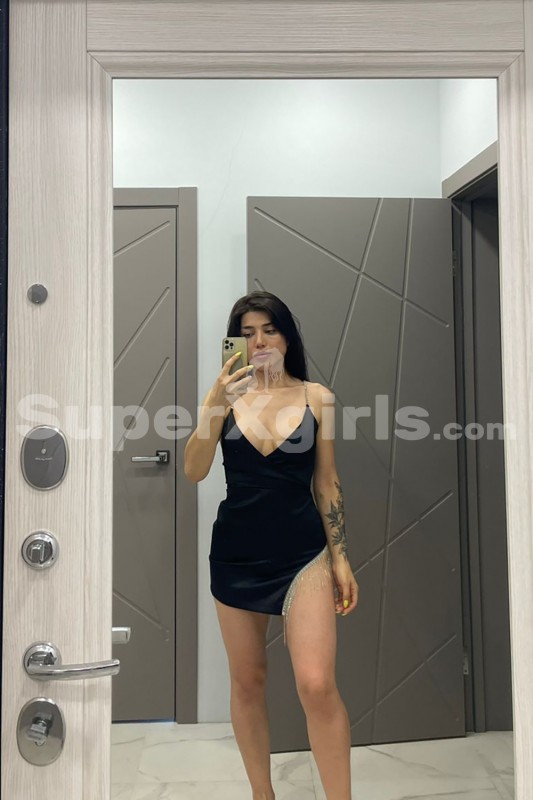 Shakira Escort Dubai