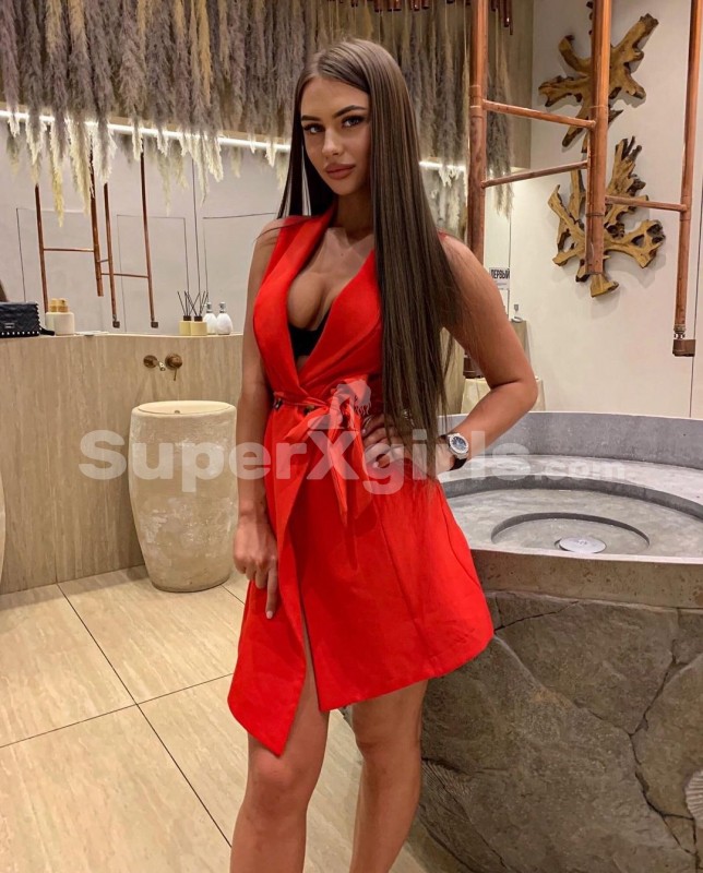 Julia Escort Dubai