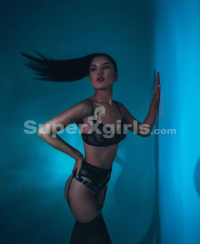 Zarina مرافقة يريفان