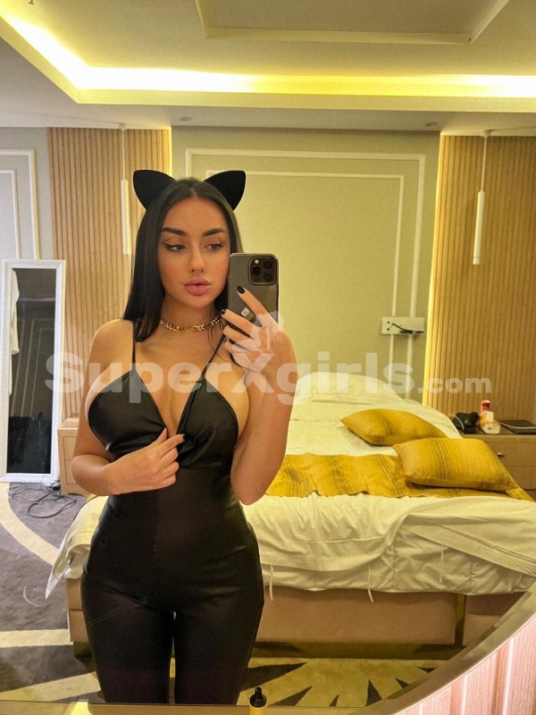 Adisha مرافقة ليماسول