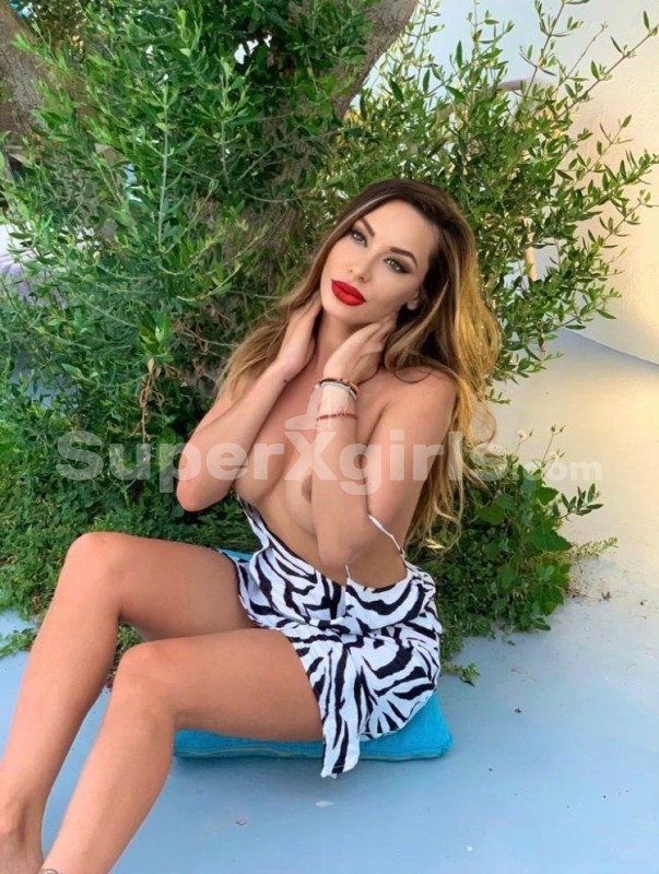 Monica Escort Athens