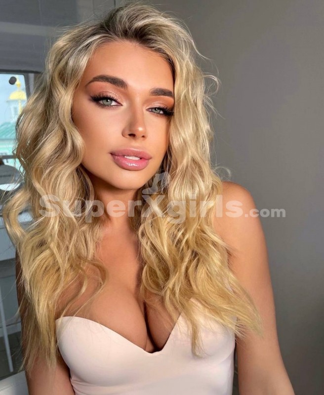 Janna مرافقة دبي