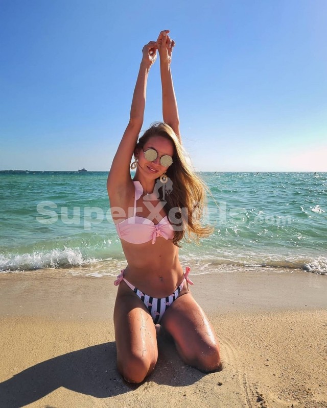 Veronica Escolta Dubái