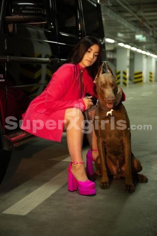 oksana مرافقة لاريسا