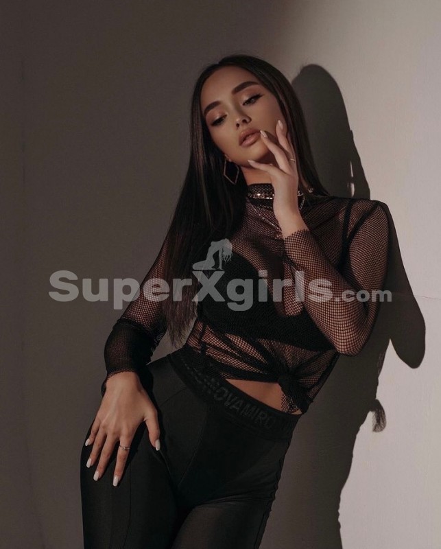 DIANA مرافقة اسطنبول