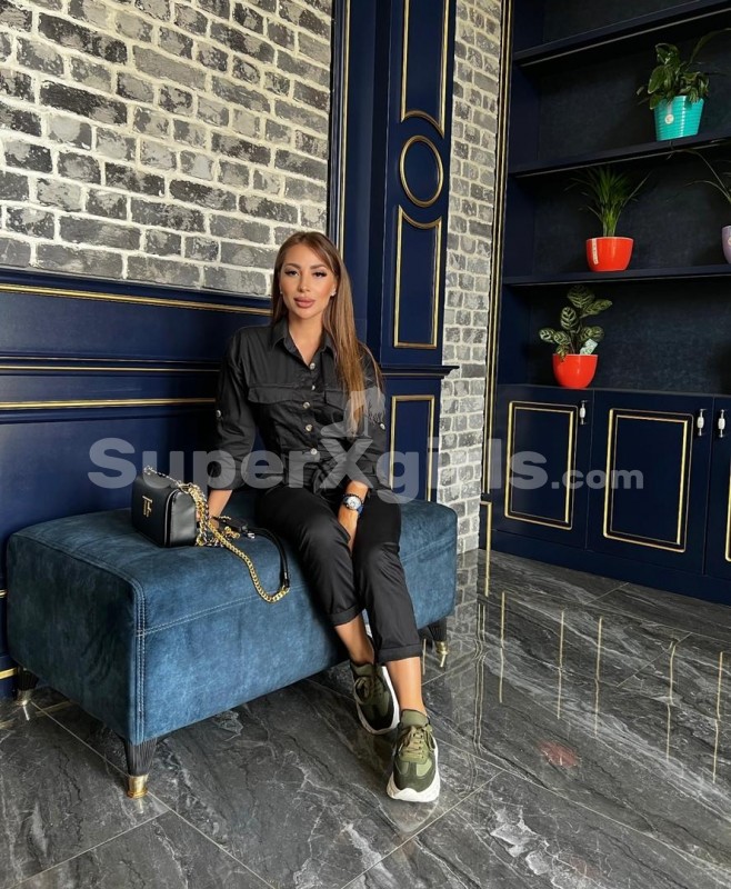 Dora مرافقة دبي