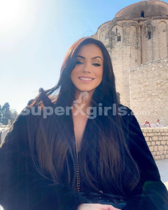 Thainara Escort London