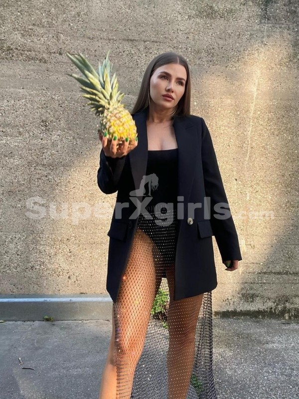 Marie مرافقة دبي