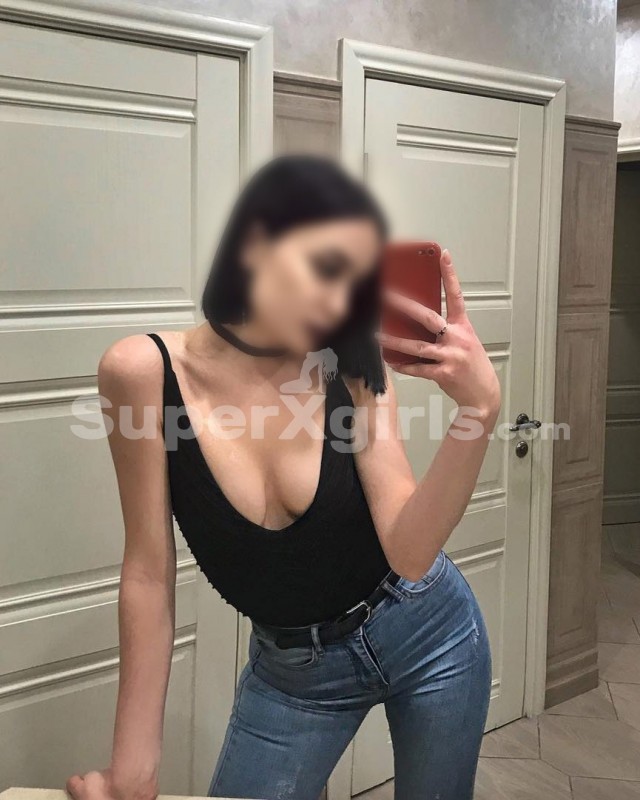 Zhenya Escort Dubai