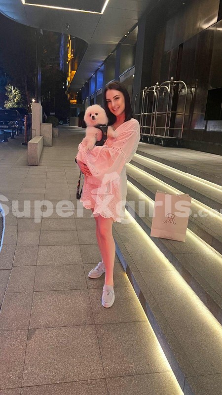 KAROLINA Angel مرافقة اسطنبول