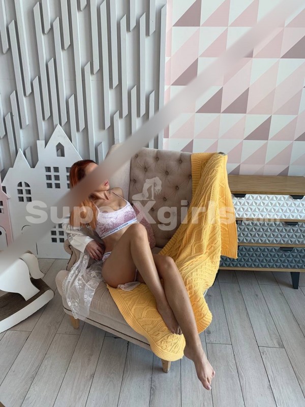 Julia ליווי ירוואן 