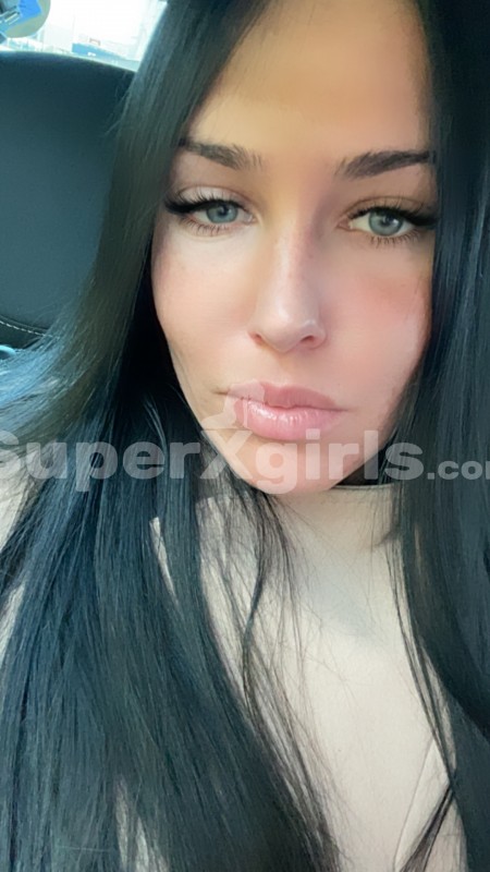 Alina مرافقة أمستردام